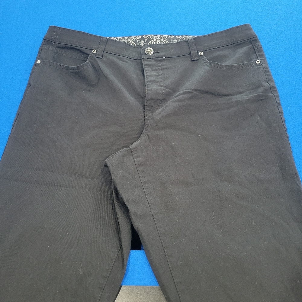 Faded Glory Black Denim Cuffed Capris / Size 16W